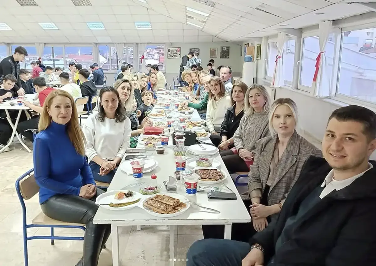 dekev-ataturk-erkek-ogrenci-yurdu-iftar-bulusmasi-3